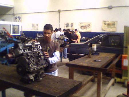 je ss ds l'ateliere de reparation automobile